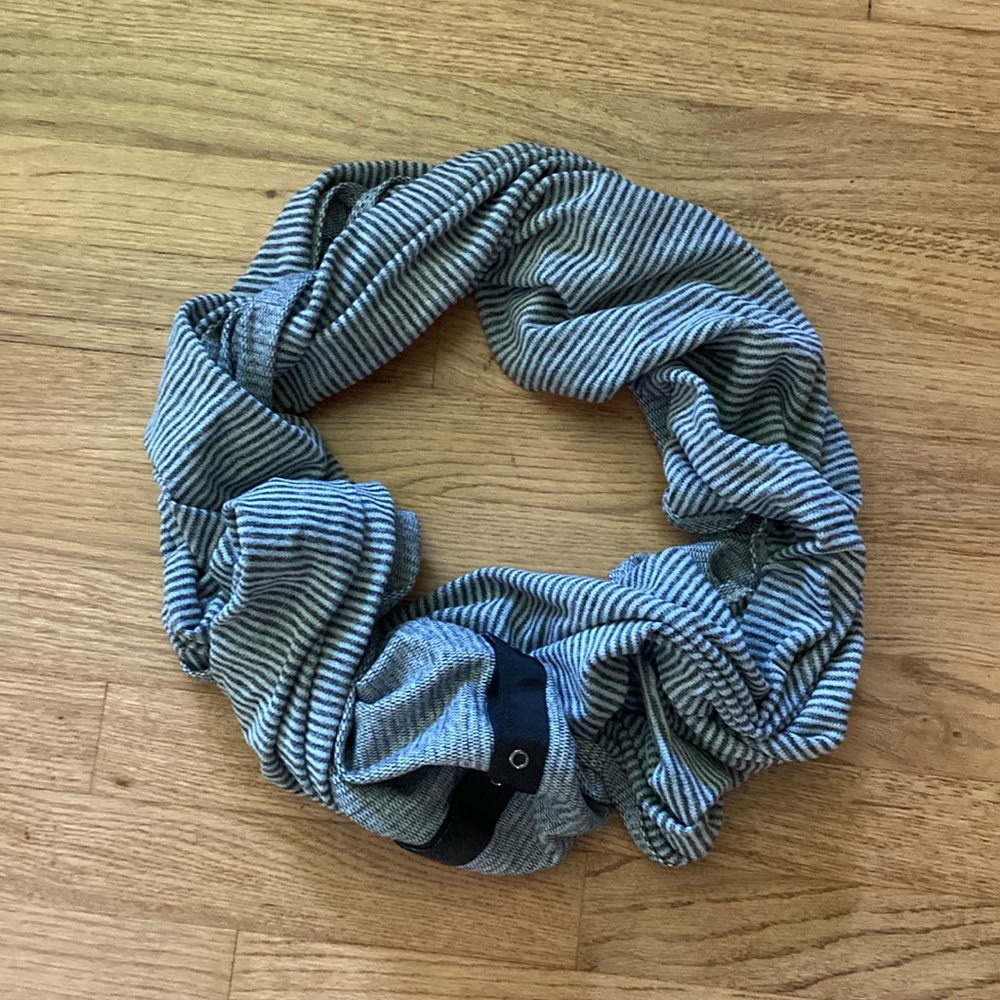 Lululemon Vinyasa Scarf